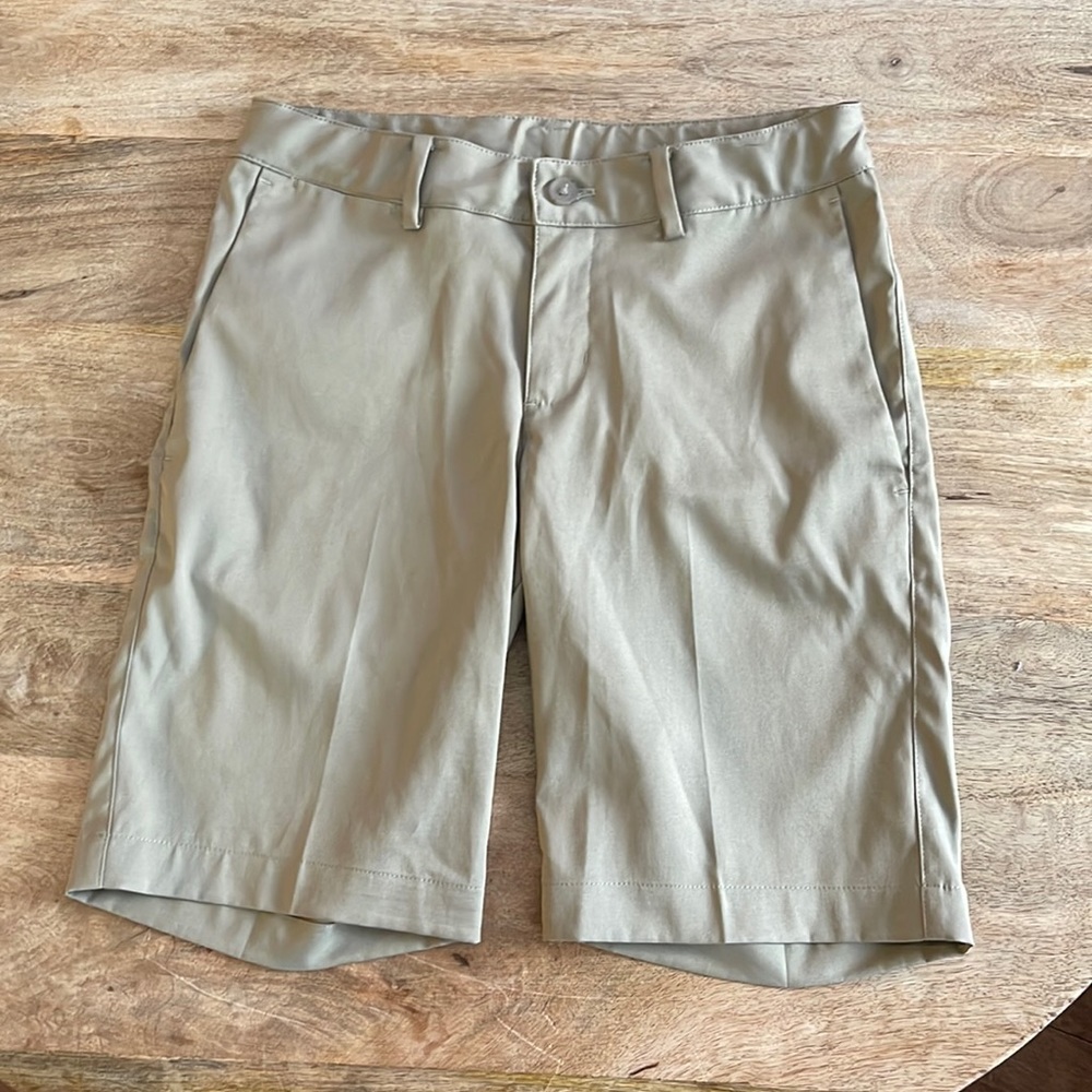 Golf shorts